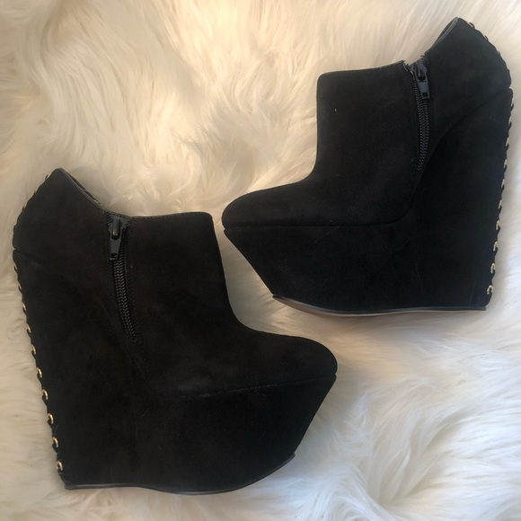 Shoemint Pauline Black Suede Platform Wedge Ankle Bootie Lace Up Gold 5 Boot - Picture 12 of 16